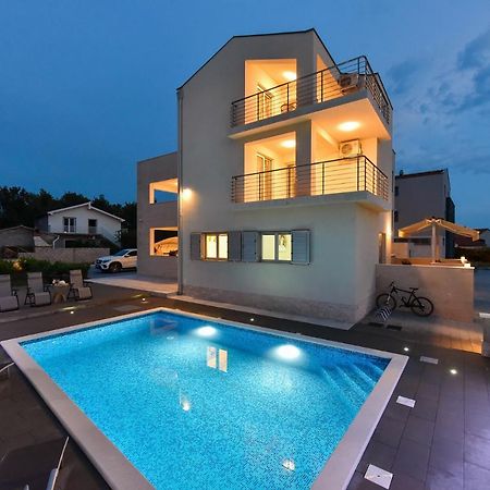 ויר Apartmani Iva מראה חיצוני תמונה