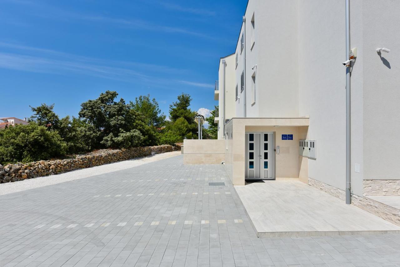 ויר Apartmani Iva מראה חיצוני תמונה