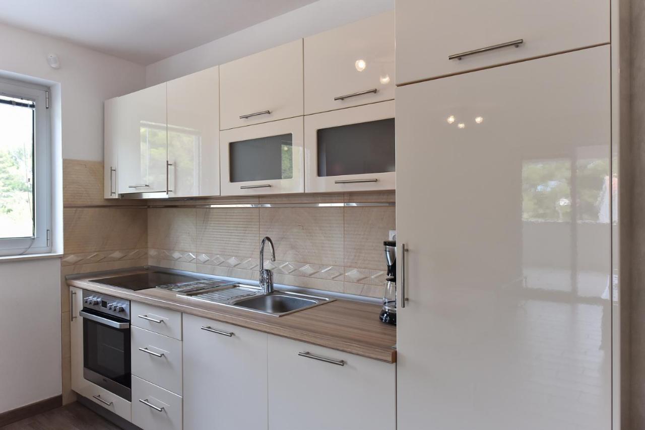 ויר Apartmani Iva מראה חיצוני תמונה