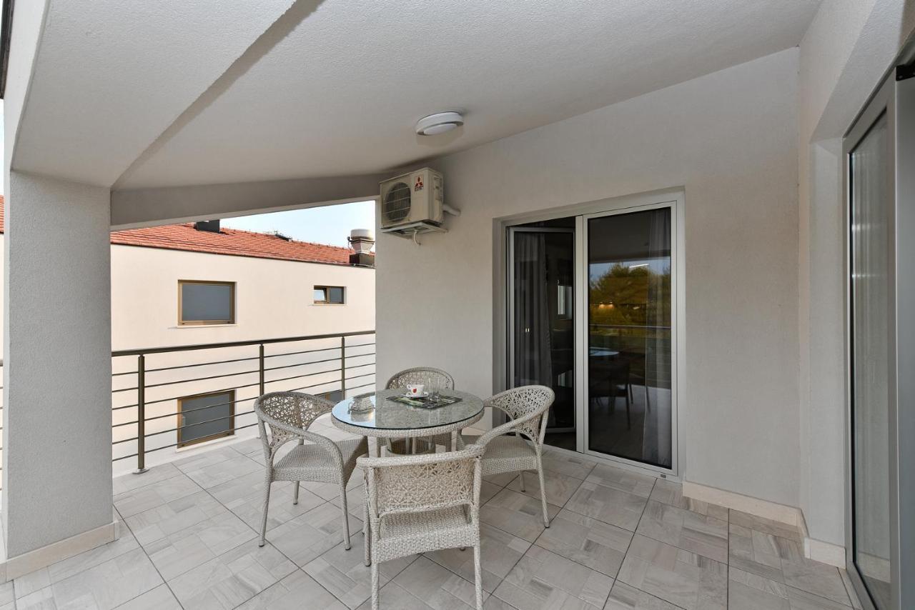 ויר Apartmani Iva מראה חיצוני תמונה