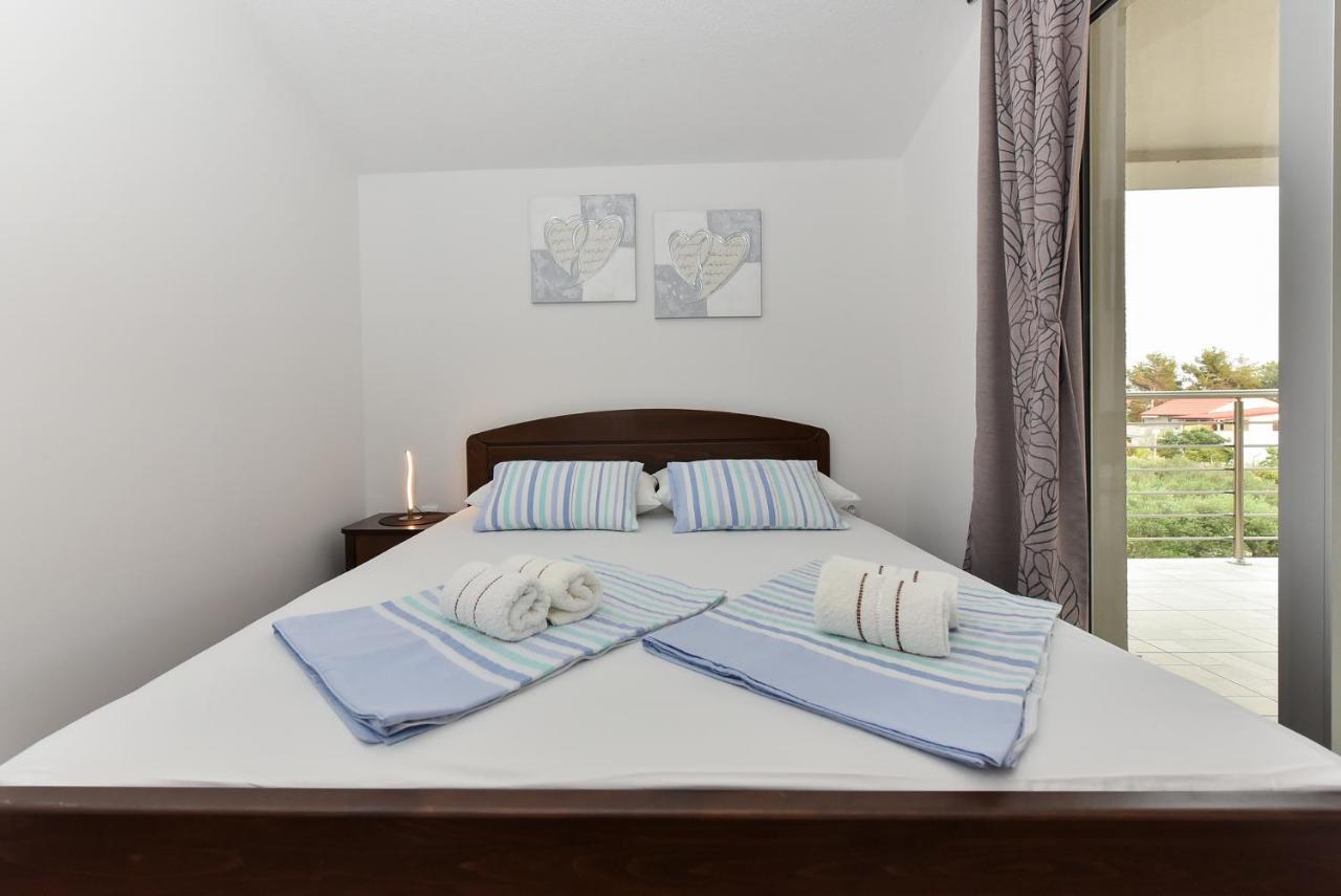 ויר Apartmani Iva מראה חיצוני תמונה