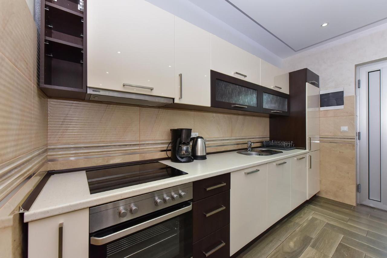 ויר Apartmani Iva מראה חיצוני תמונה